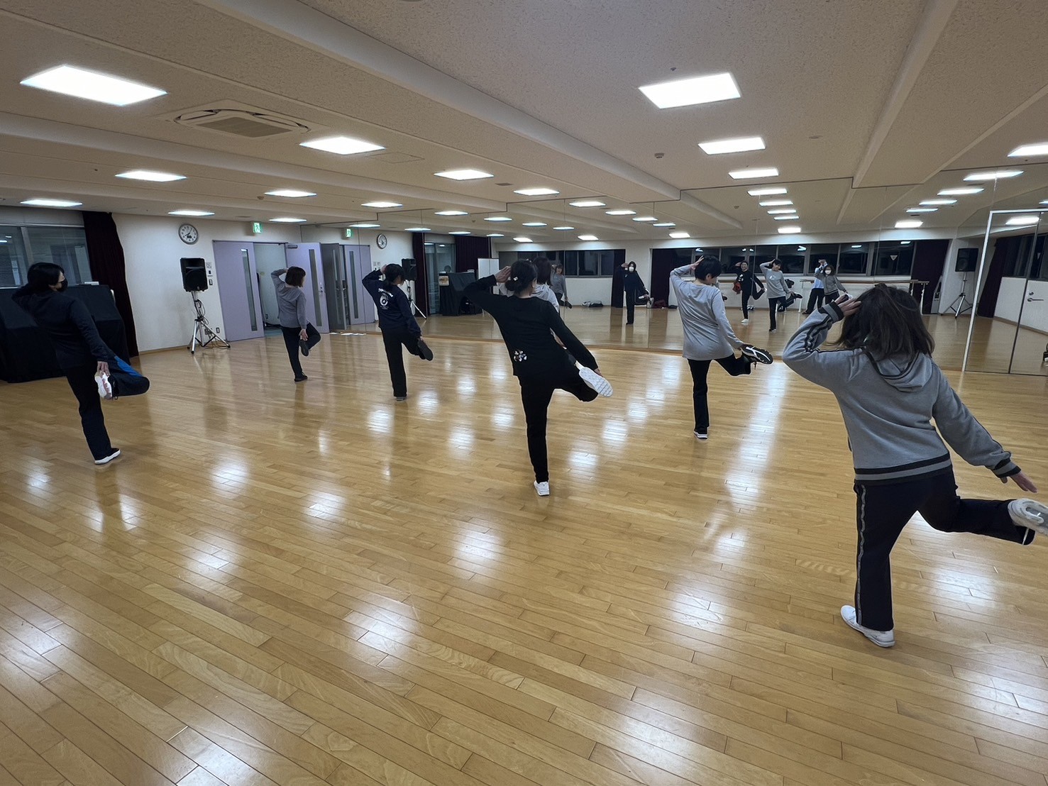 038.レッツゴー！Dance♪