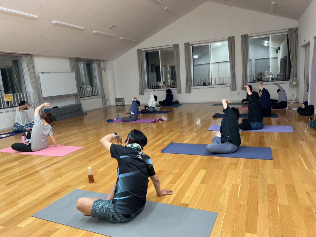 鎮めるヨガ講座開講しました