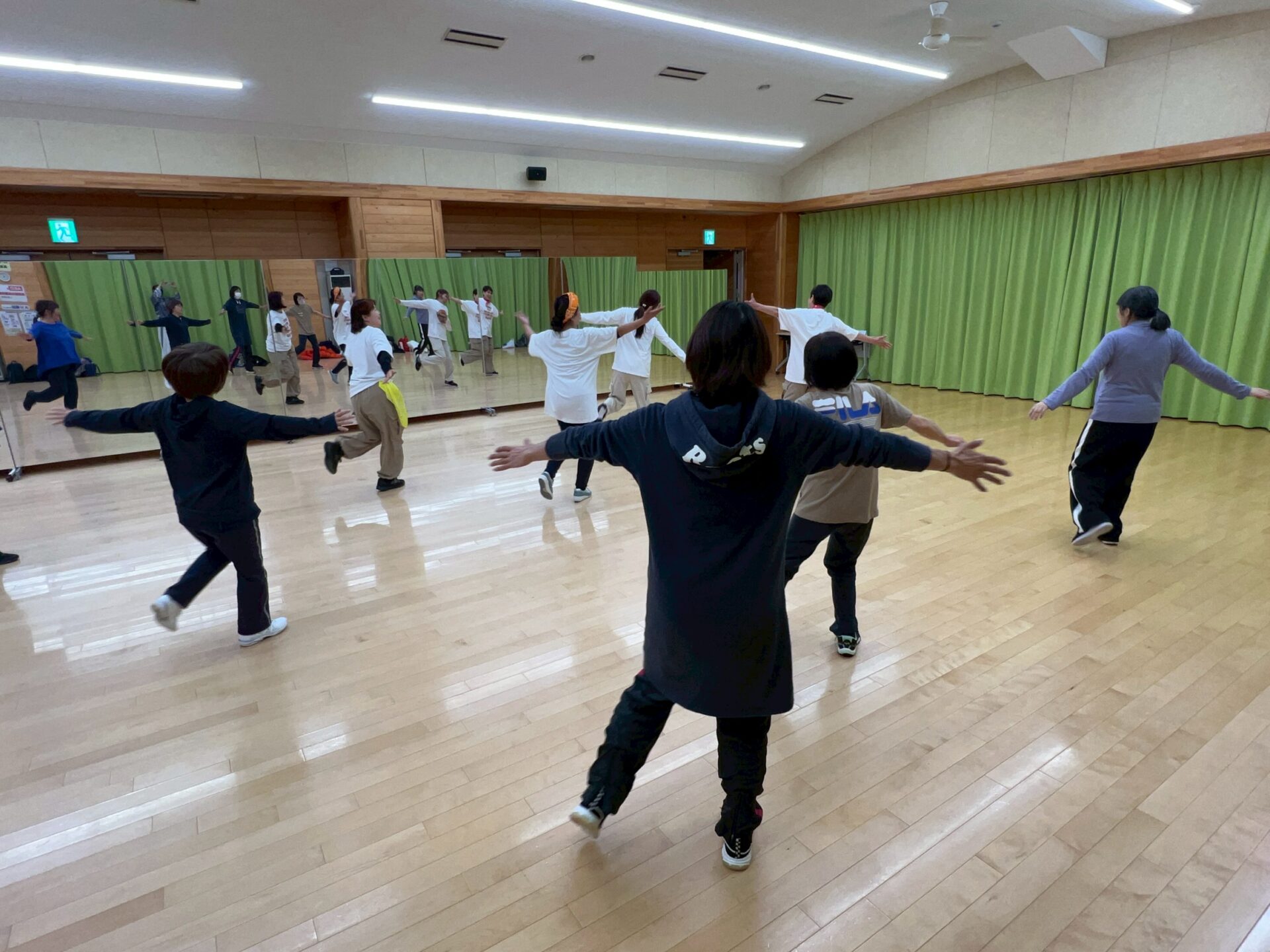 No.40　レッツゴー！Dance♪