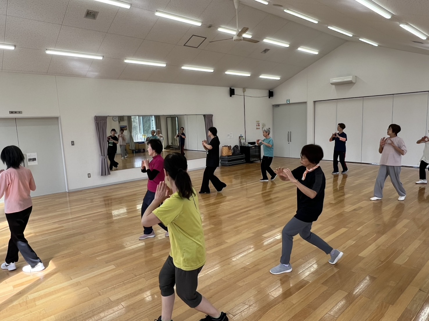 No.47 シニアのための元気ダンス～童謡唱歌にのってマンボ・チャチャ～